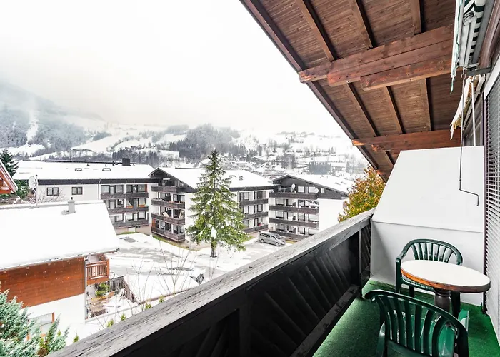 Alpine Escape With Kitzsteinhorn View *